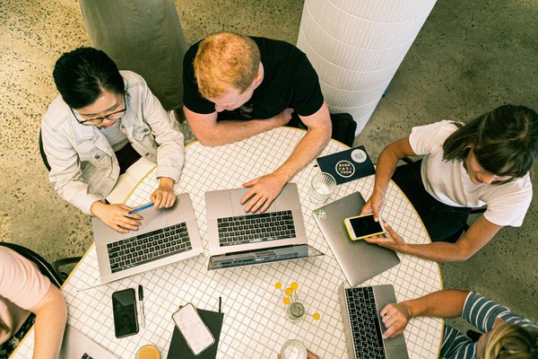 L'essor du contenu UGC dans les stratégies digitales performantes grâce à une agence spécialisée